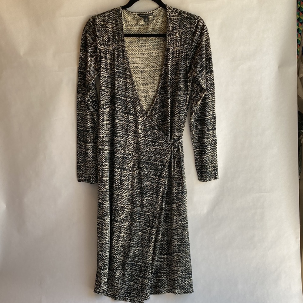 Banana Republic Classic Long Sleeve Black Cream Silk Blend Wrap Dress Medium